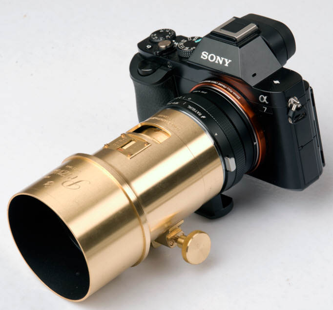 Lomography Petzval Portrait on Sony A7