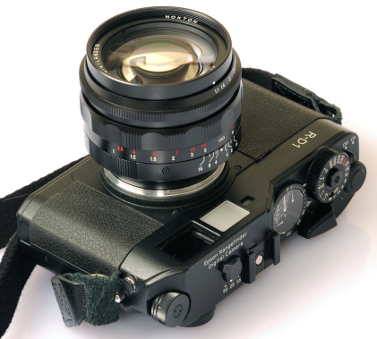 Voigtlander 50mm f/1.1 Lens